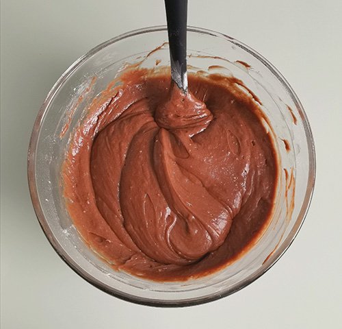 Brownie con avellanas y nueces - Mezcla chocolateada con harina