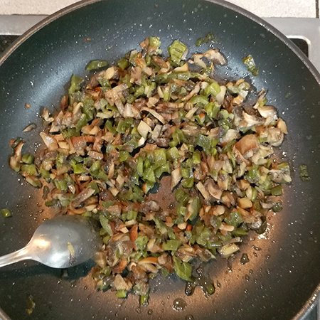 Alcachofa con portobello y puré de verduras - Salteado de portobello